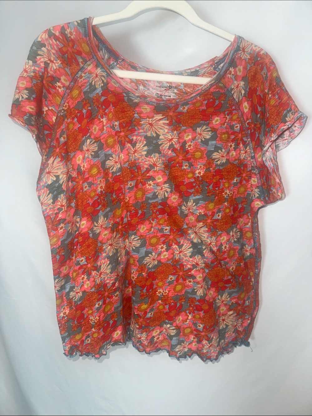 NATURAL LIFE Coral and Green Floral Short Sleeve Scoop Top